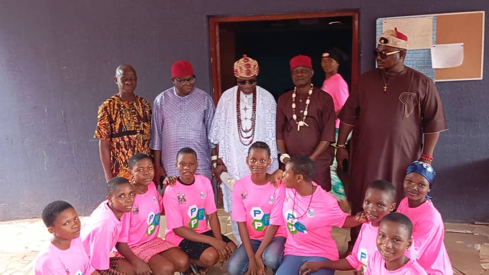 Commemorative photograph of Obinofia Ndiuno men, Inwelle 2026
